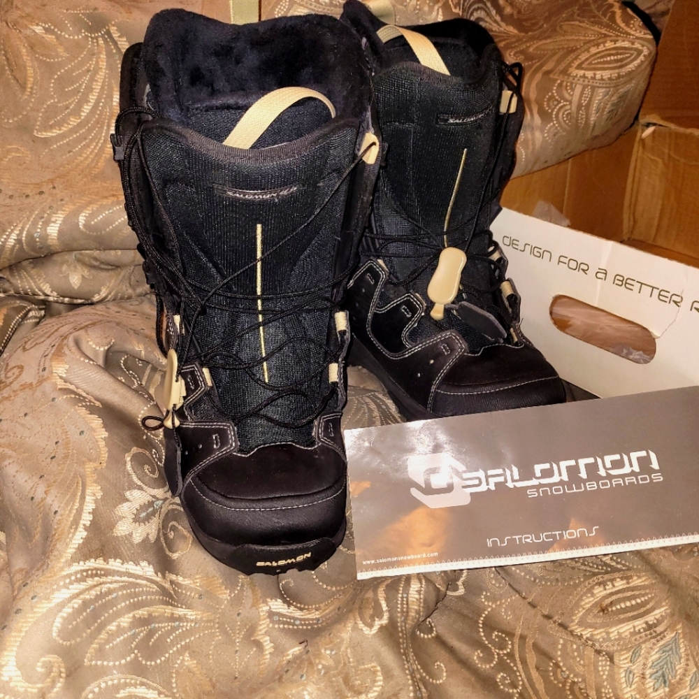 Salomon snowboarding shoes